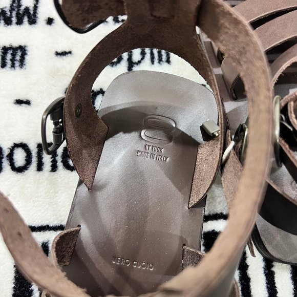 8 by YOOX LEATHER GLADIATOR SANDAL Made in Italy Buckle Closure Strap - Picture 7 of 7